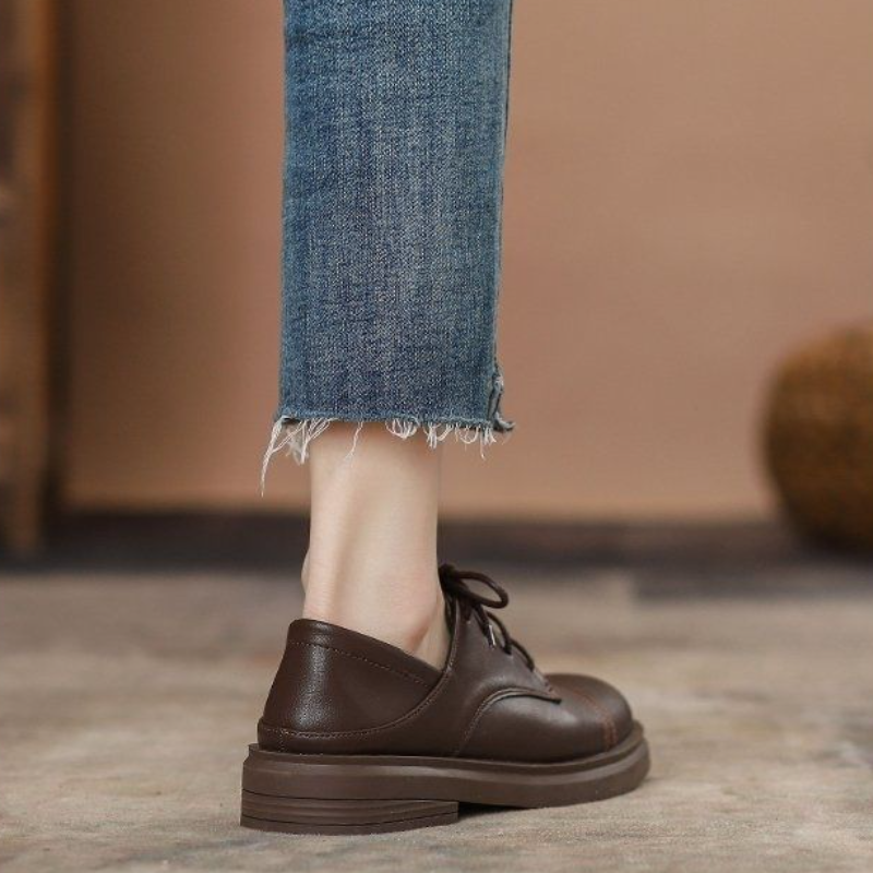 英倫風軟底小皮鞋-春秋系帶防滑工作鞋