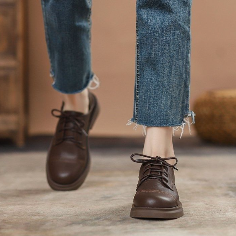 英倫風軟底小皮鞋-春秋系帶防滑工作鞋