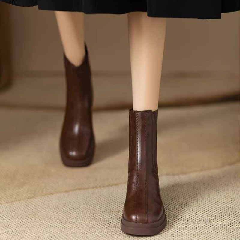 溫柔好感 素面 爆款 V口 粗高跟 切爾西 厚底 馬丁靴 短靴