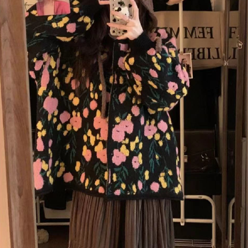 簡約 ‧ 甜美立體花朵針織外套秋冬復古提花